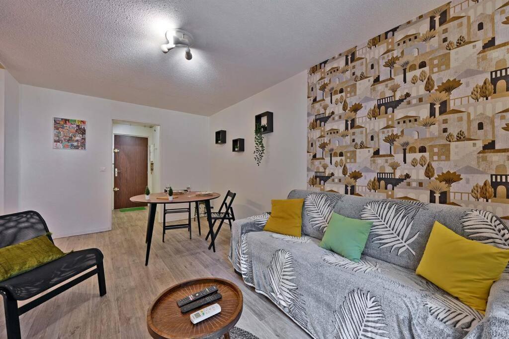 Appartement Les Comtadins - Parking Gratuit - Balcon - Clim à Avignon Extérieur photo