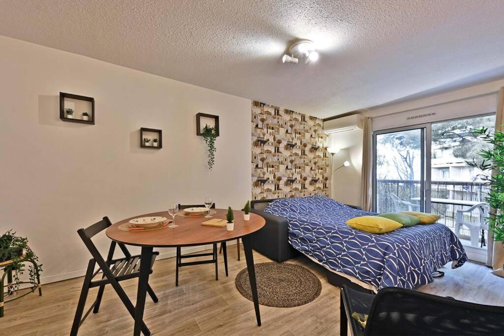 Appartement Les Comtadins - Parking Gratuit - Balcon - Clim à Avignon Extérieur photo